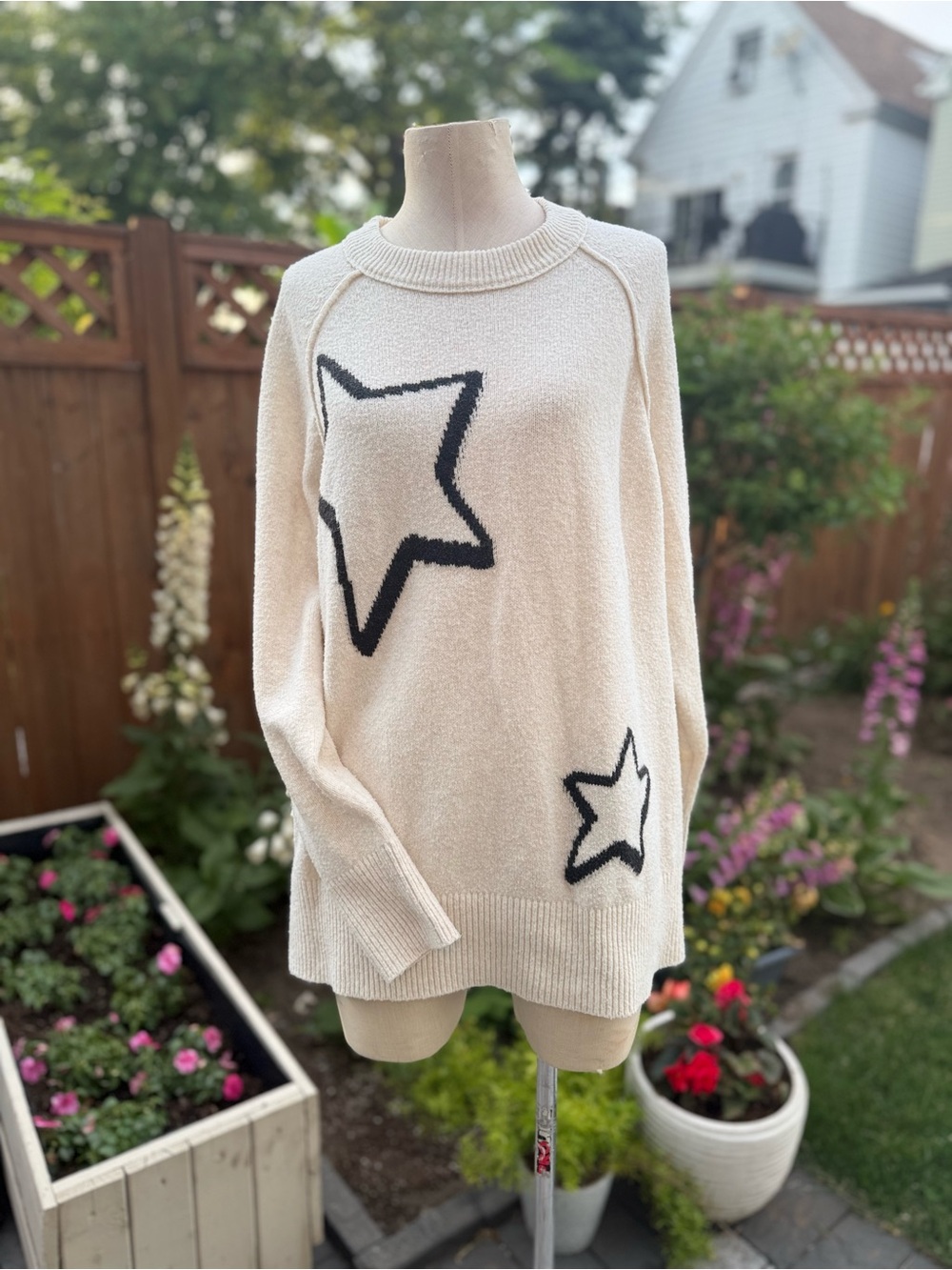 Aerie Cream Star Oversized Sweater Size M